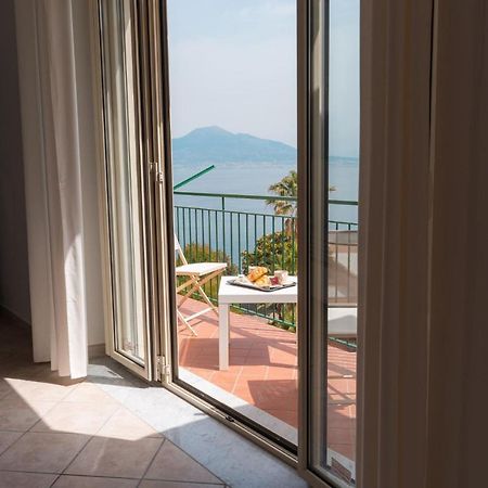 Amazing Sea&Vesuvio View Suite Vico Equense Eksteriør bilde